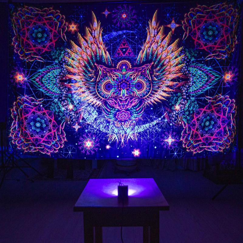 Psychedelic trippy blacklight active tapestry "Feather of Infinity"